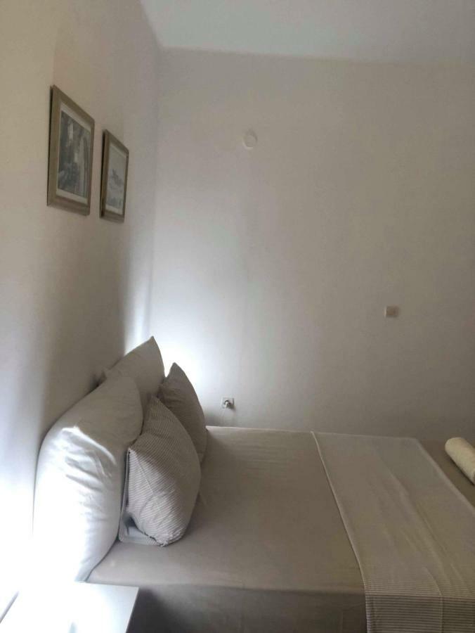 Thomas Apartments Katapola - Chora Luaran gambar